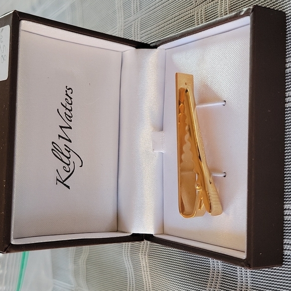 Kelly Waters Tie Bar - Picture 4 of 7